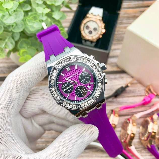 AM - 03 Royal Oak Offshore Lady Chronograph – Diamond Bezel & Rubber Strap